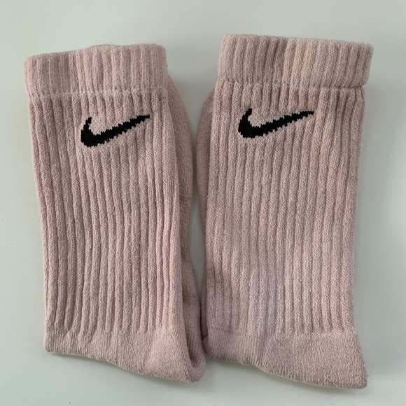 Nike Pastel Tan Tie Dye Crew Socks - Medium - Picture 2 of 5